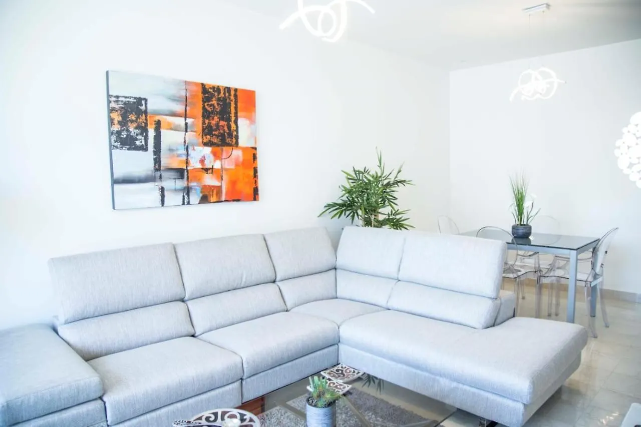 Apartment Residence Malaga Luxe Et Confort La Marsa Sidi Daoud